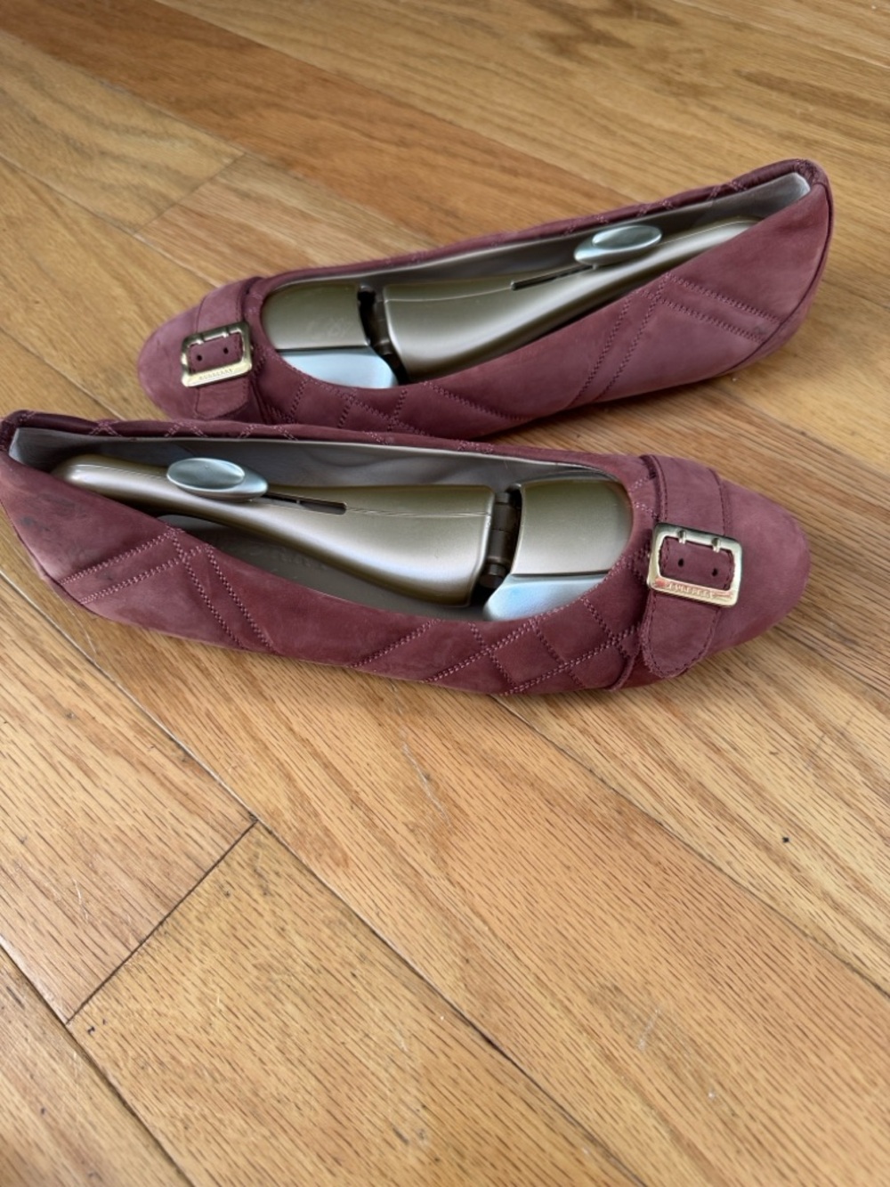 Burberry Quilted Suede Ballet Flats in Dusty Rose with Gold Buckle - Picture 4 of 7